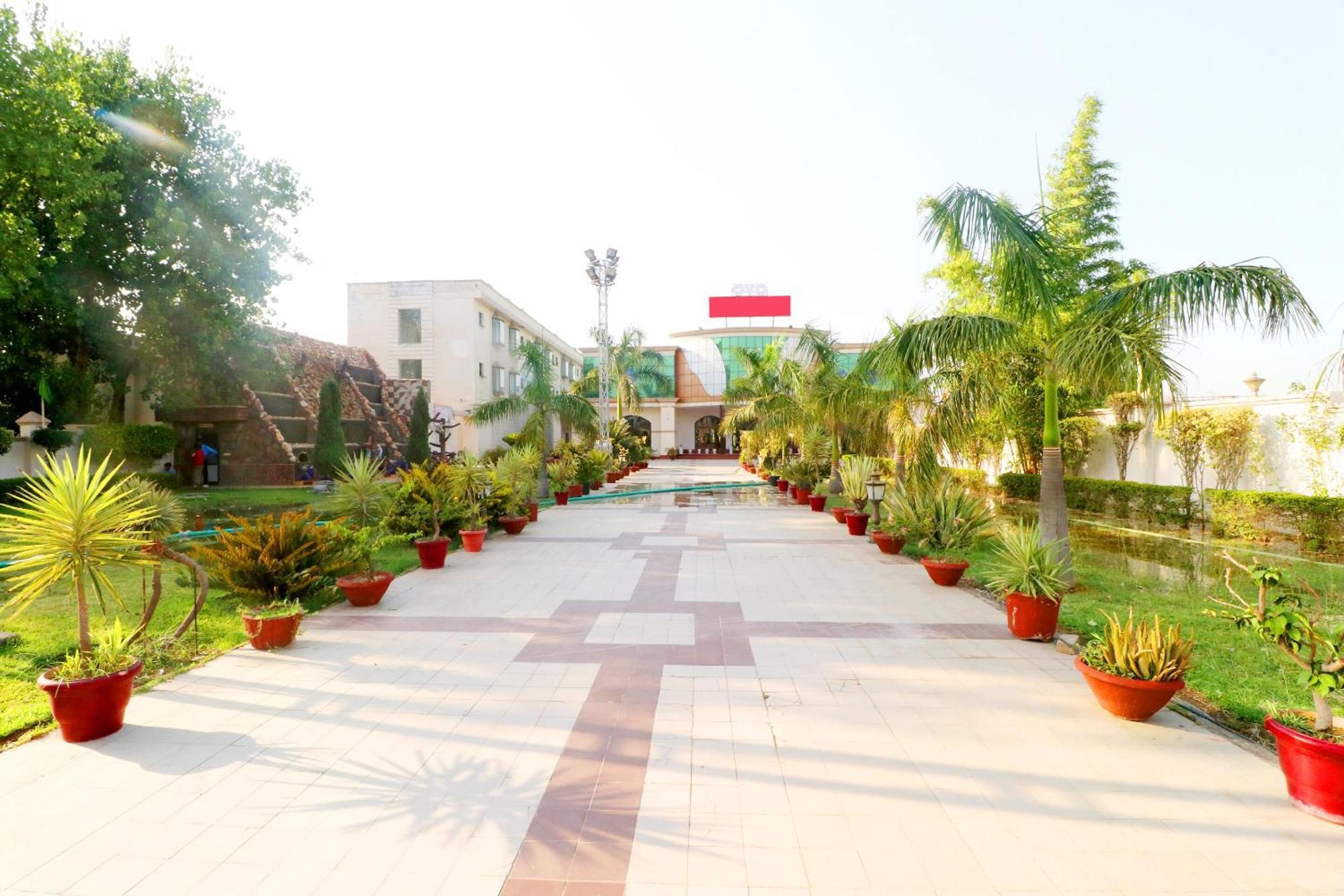 Hotel O Sangam Resort Shahpur  Экстерьер фото